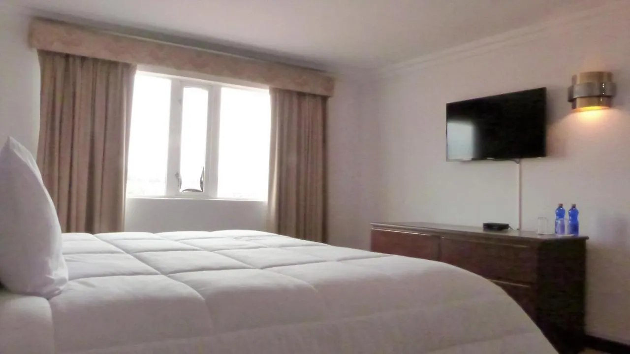 קואנקה Hotel El Conquistador 4*,  אקוודור